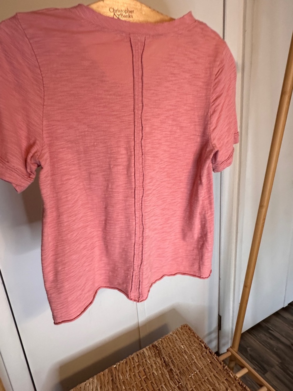 Relaxed V-Neck Short Sleeve Pocket Tee in Dusty Pink - Picture 8 of 14